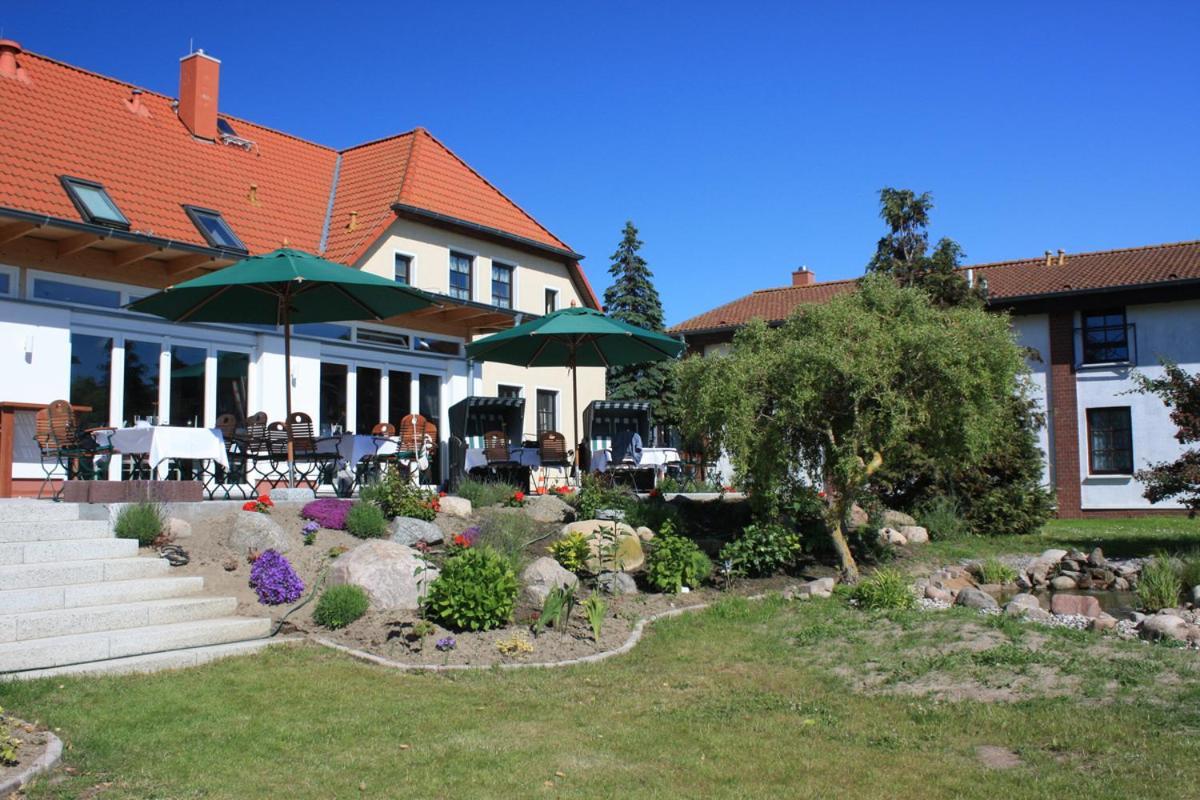 Hotel Ostseeland Rostock Buitenkant foto