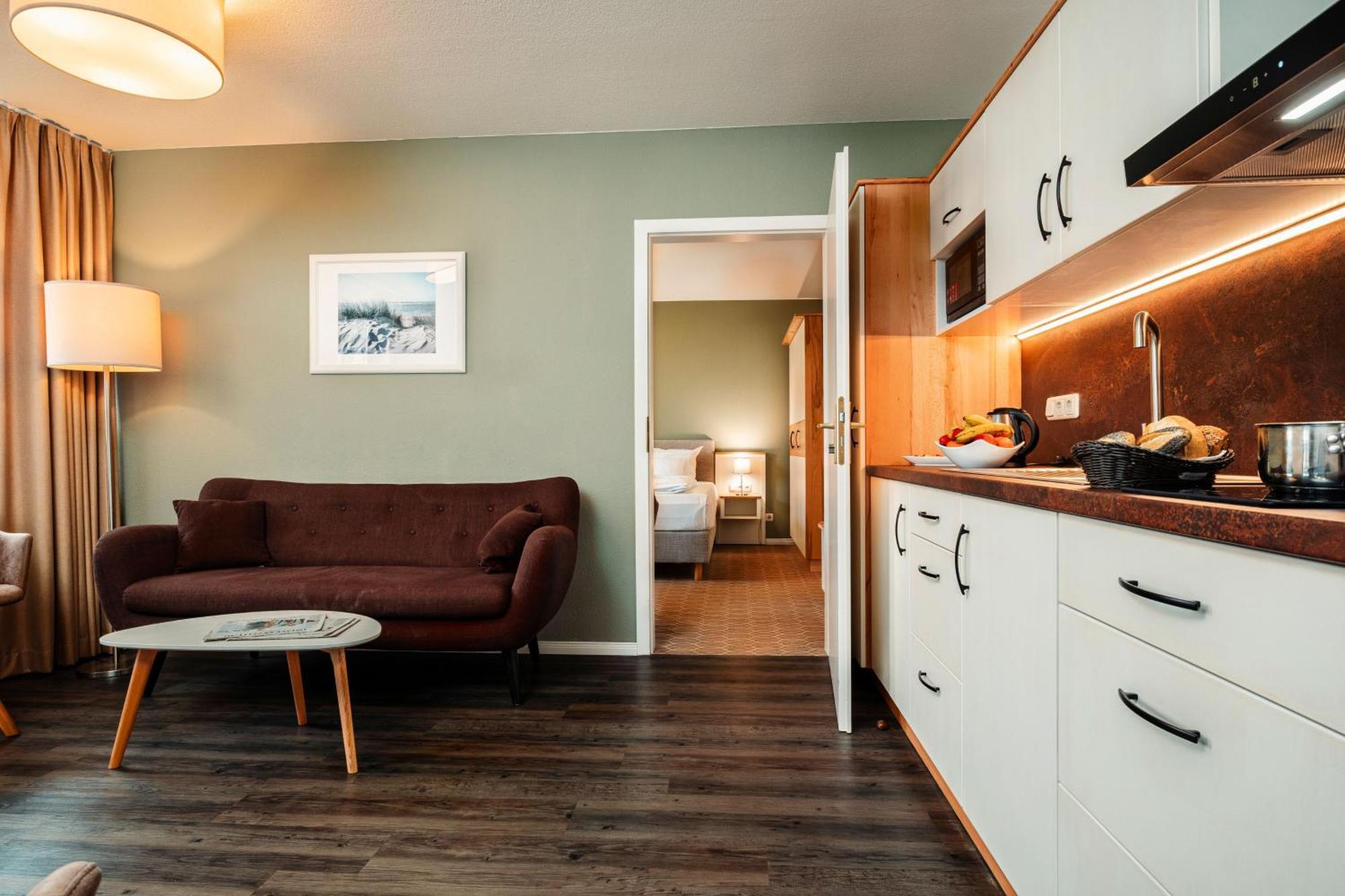 Hotel Ostseeland Rostock Buitenkant foto