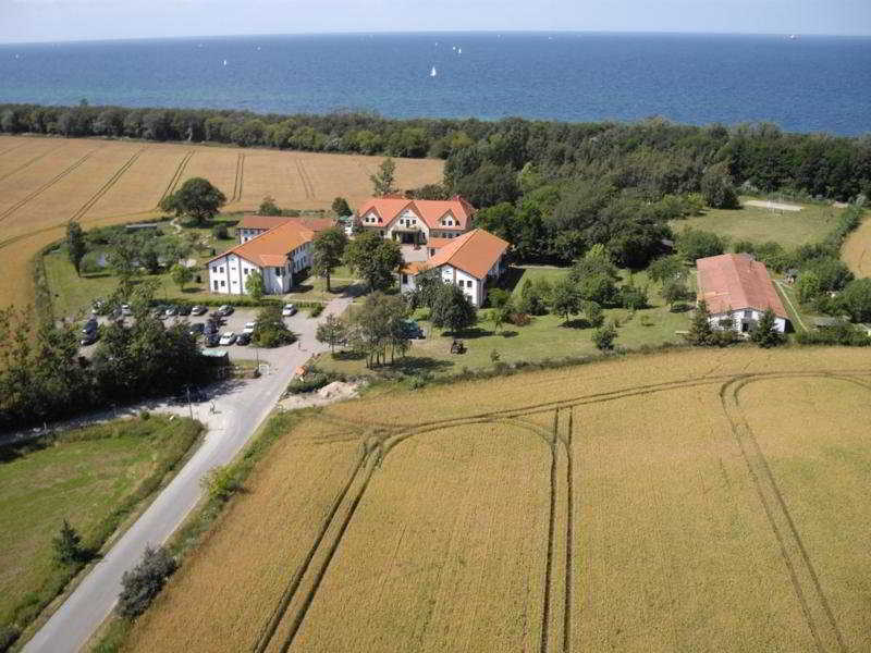 Hotel Ostseeland Rostock Buitenkant foto